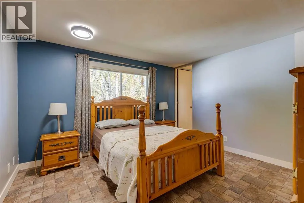 8 Mist Road
