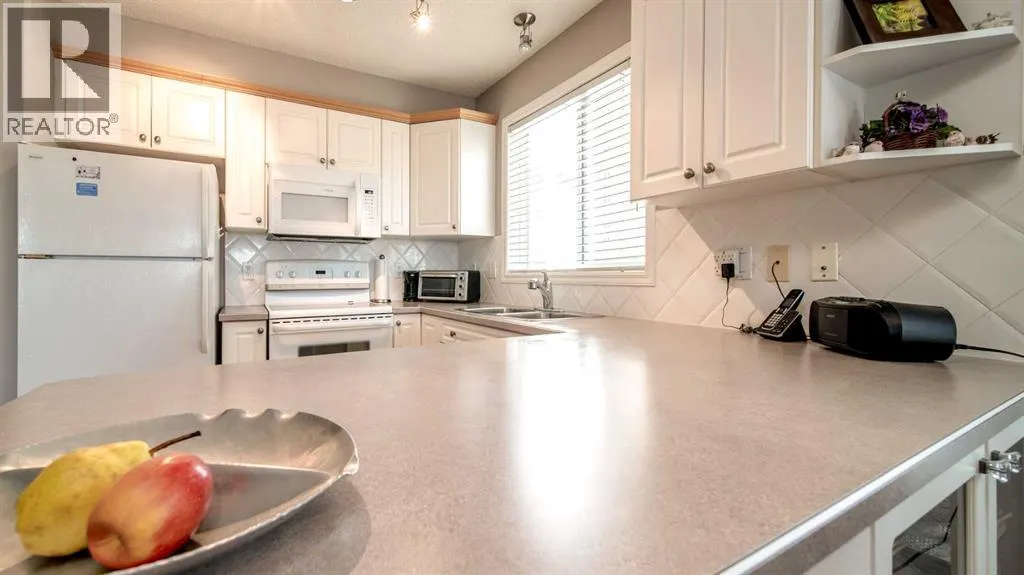 2206, 7451 Springbank Boulevard SW