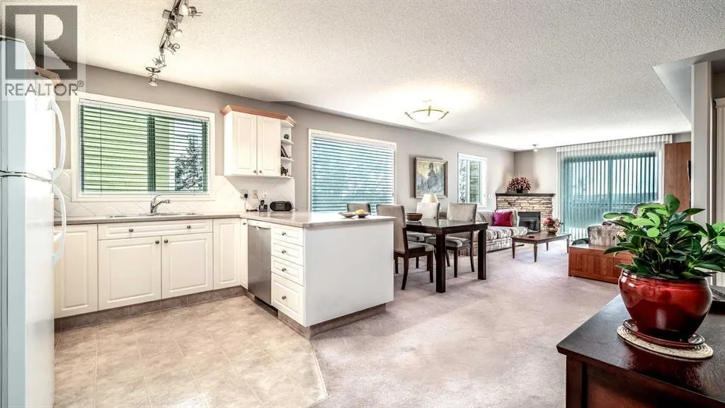2206, 7451 Springbank Boulevard SW