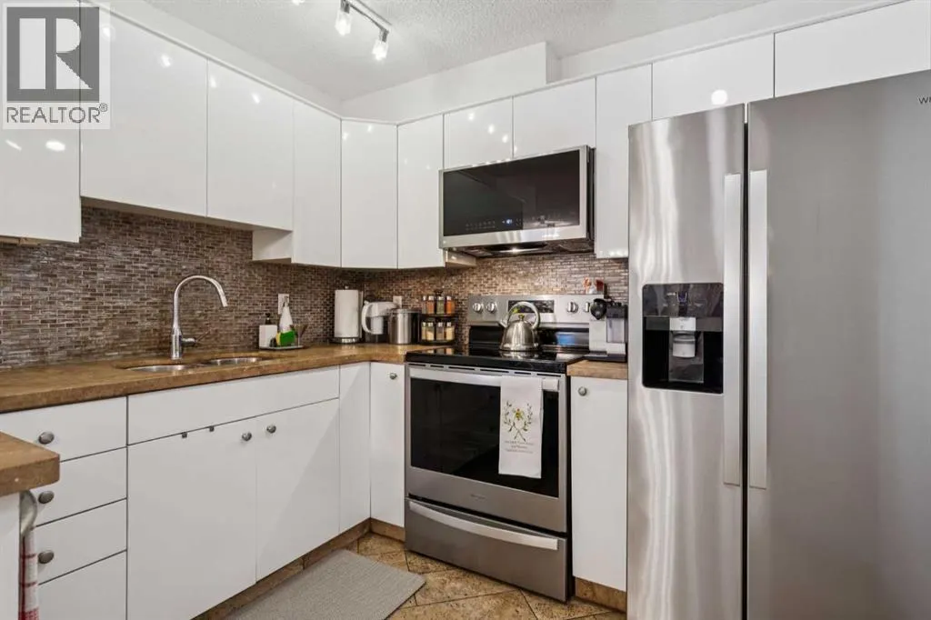 204, 30 Sierra Morena Mews SW