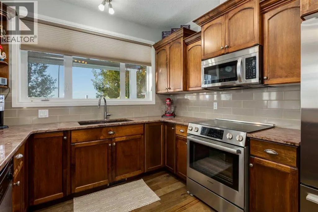 100 Royal Manor NW
