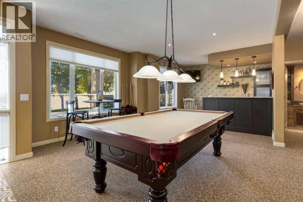 100 Royal Manor NW