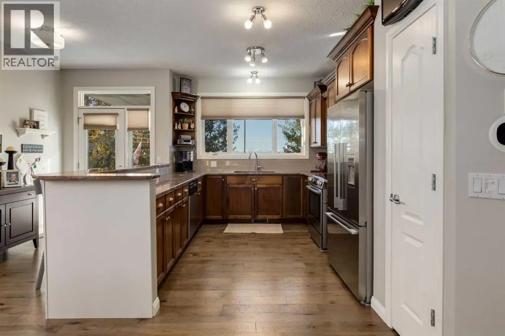 100 Royal Manor NW