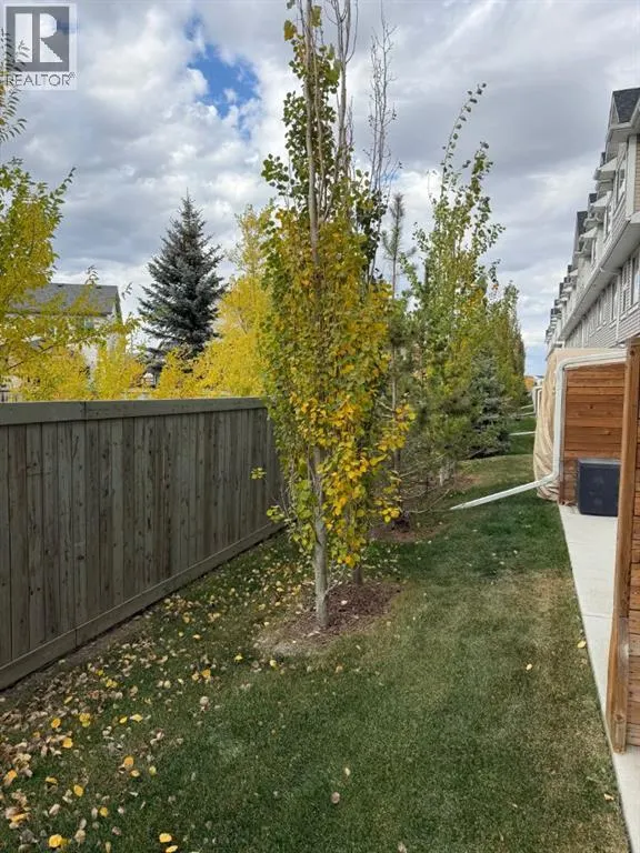 608 Copperstone Manor SE