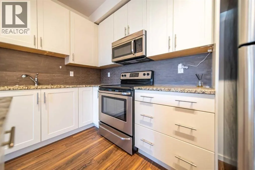 1417, 99 Copperstone Park SE