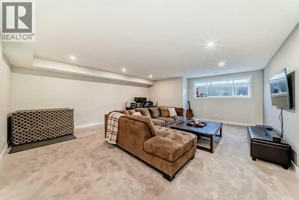 86 Wolf Crescent