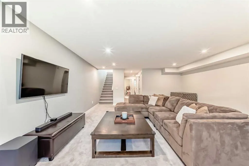 86 Wolf Crescent