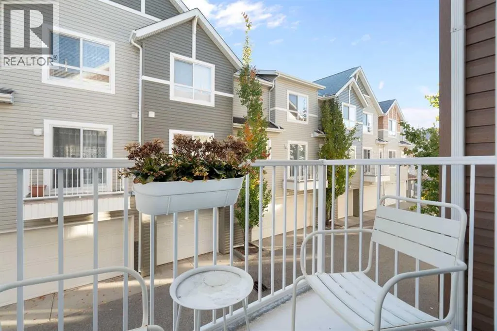135 Tuscany Court NW