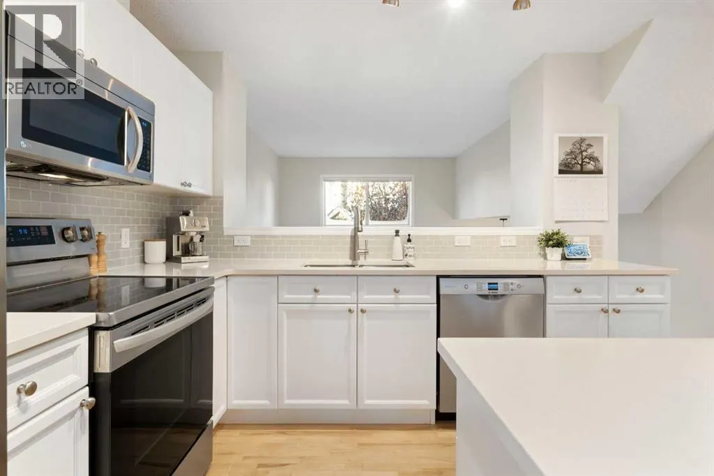 135 Tuscany Court NW