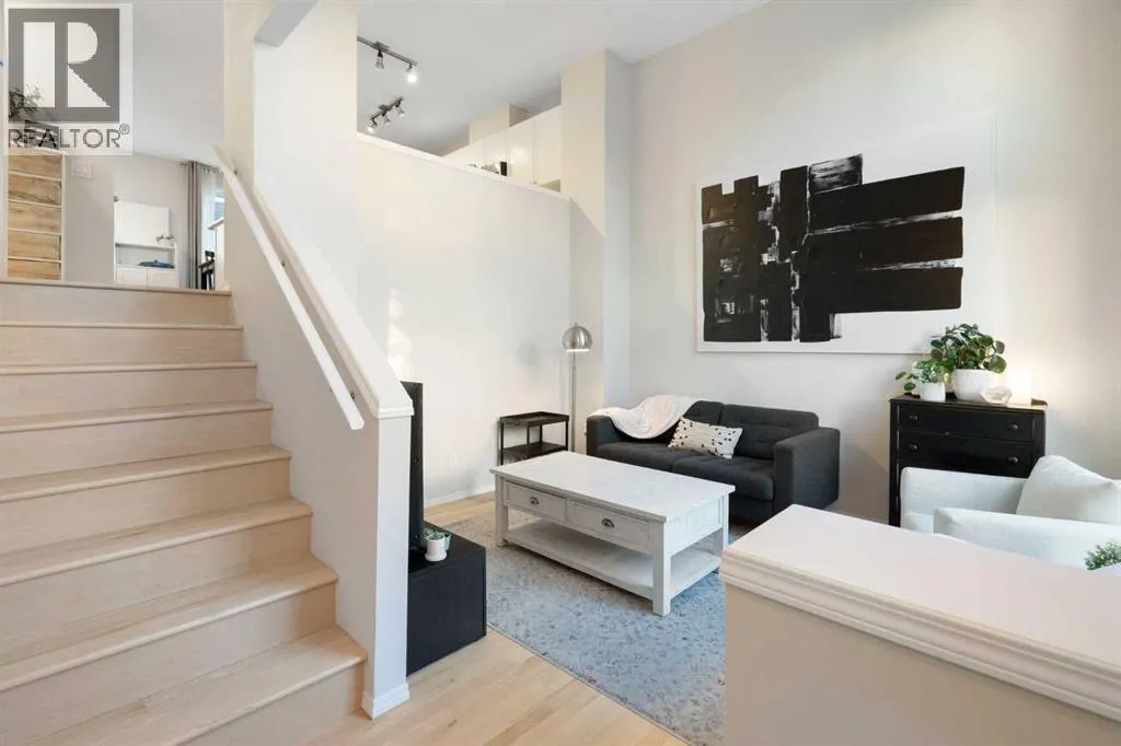 135 Tuscany Court NW