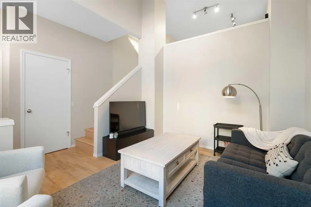 135 Tuscany Court NW