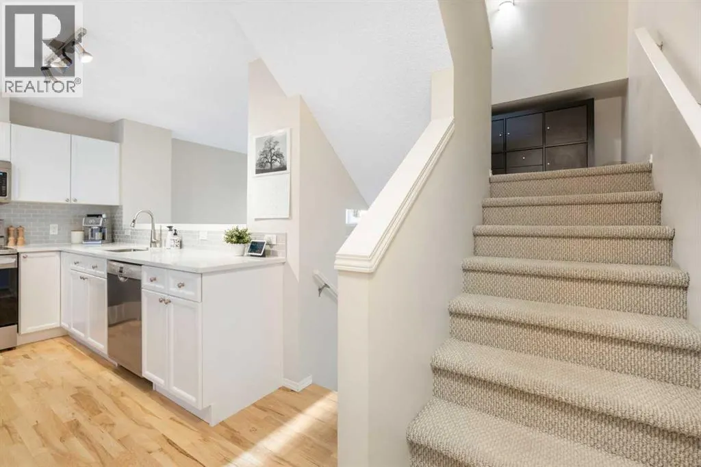 135 Tuscany Court NW