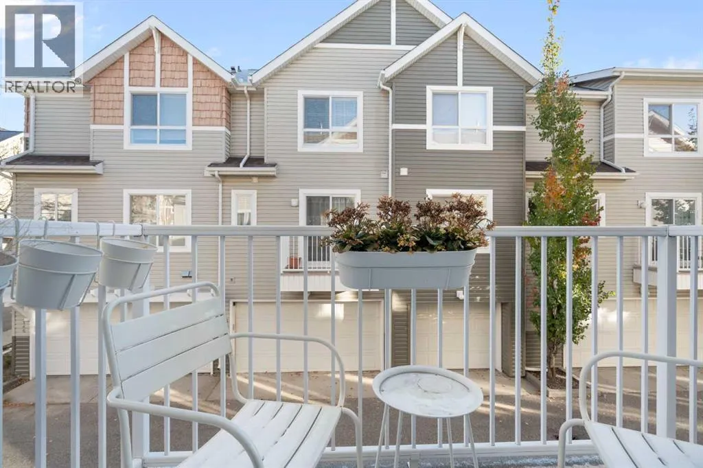 135 Tuscany Court NW