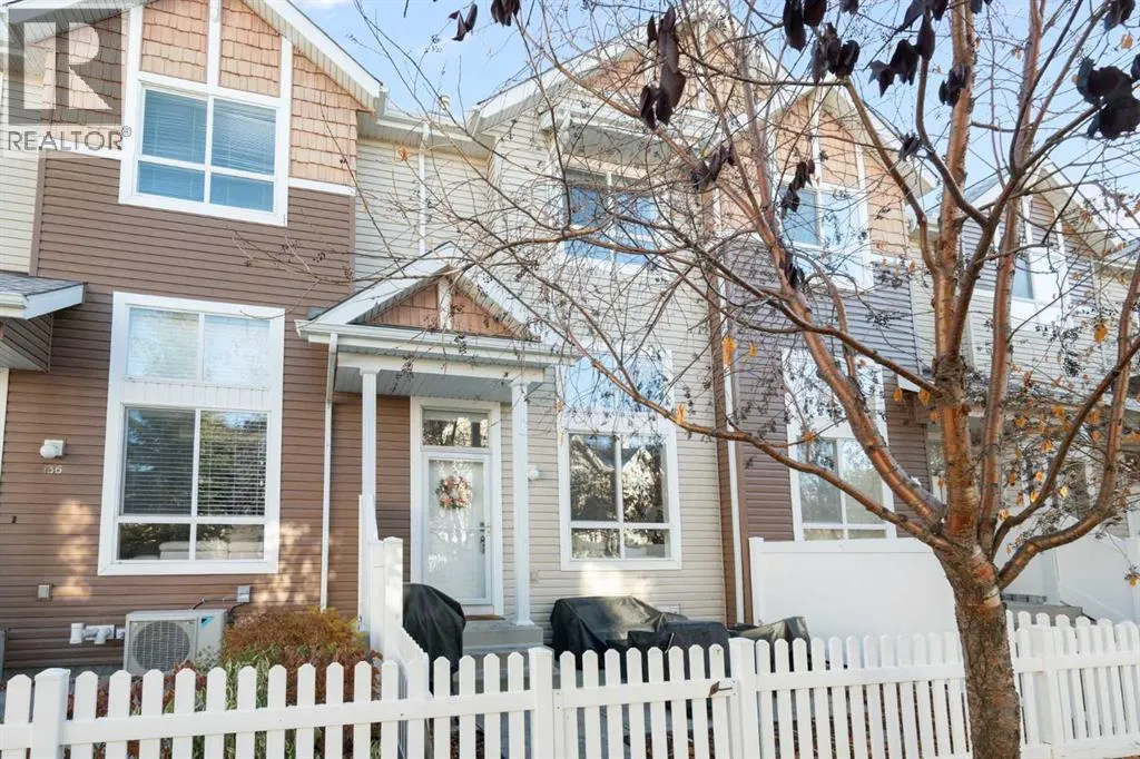 135 Tuscany Court NW