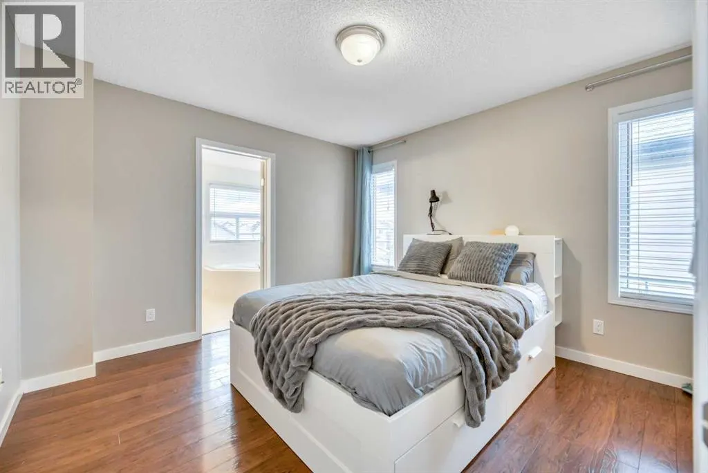 84 Evermeadow Manor SW