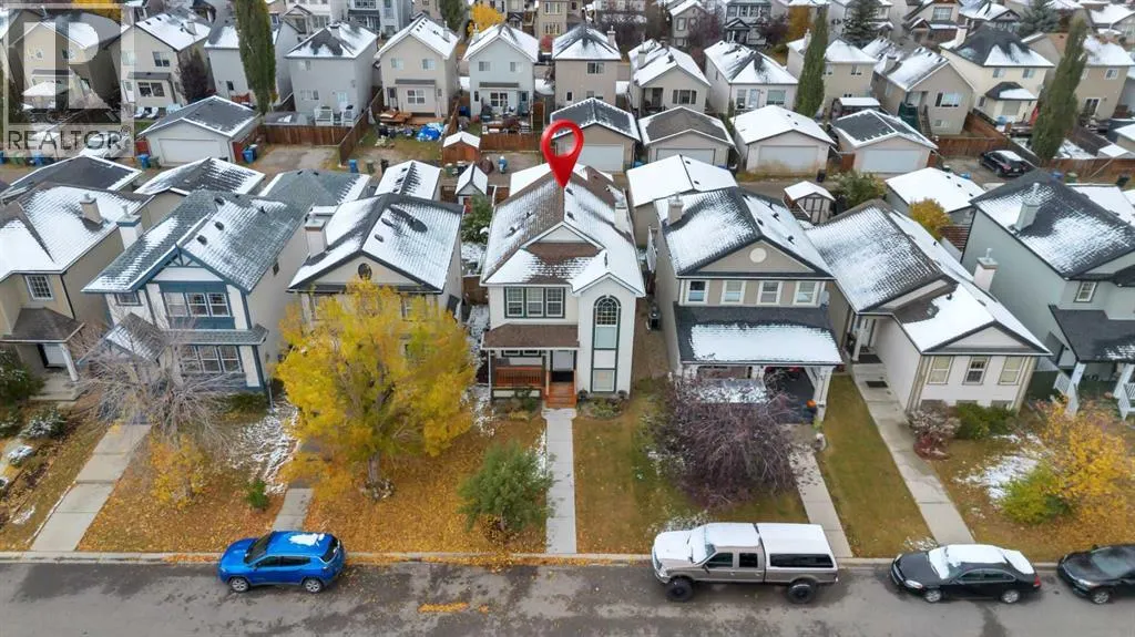 84 Evermeadow Manor SW