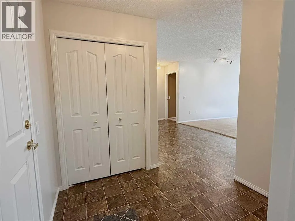 2126, 1818 Simcoe Boulevard SW
