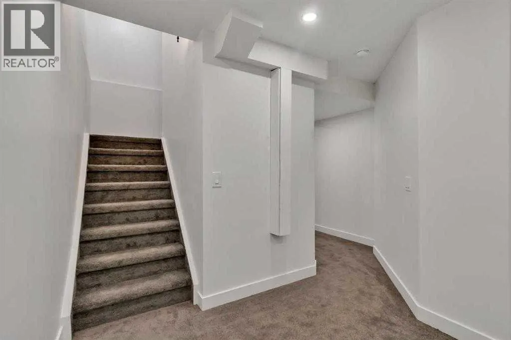 112, 2720 Rundleson Road NE