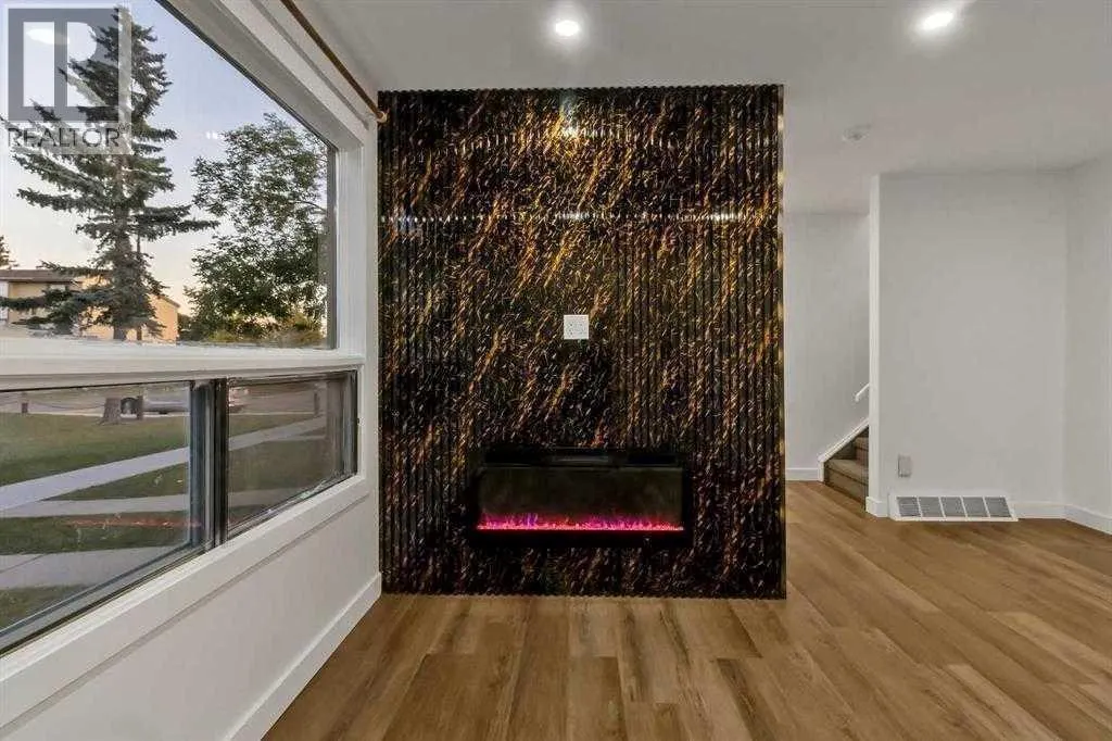112, 2720 Rundleson Road NE