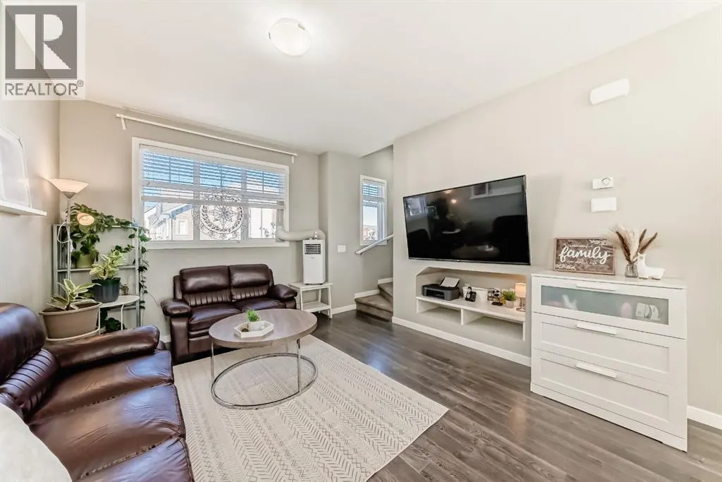84 Copperstone Villas SE