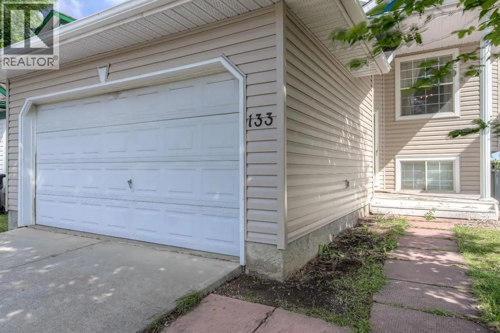 133 Hidden Spring Circle NW