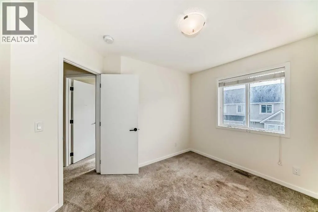 203 South Point Park SW