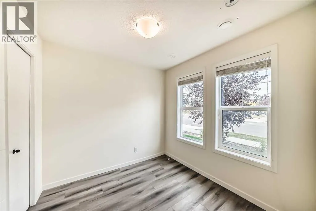 203 South Point Park SW