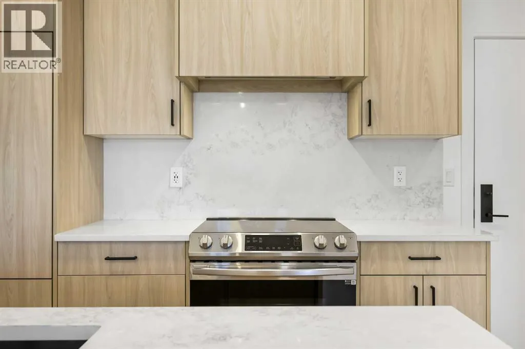 313, 370 Dieppe Drive SW