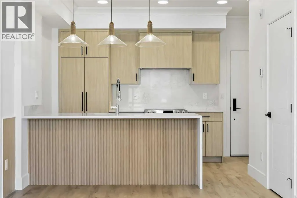 313, 370 Dieppe Drive SW