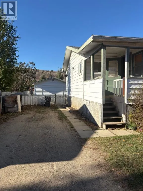 10926 93 St
