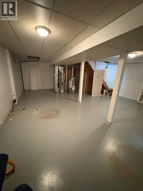 10926 93 St