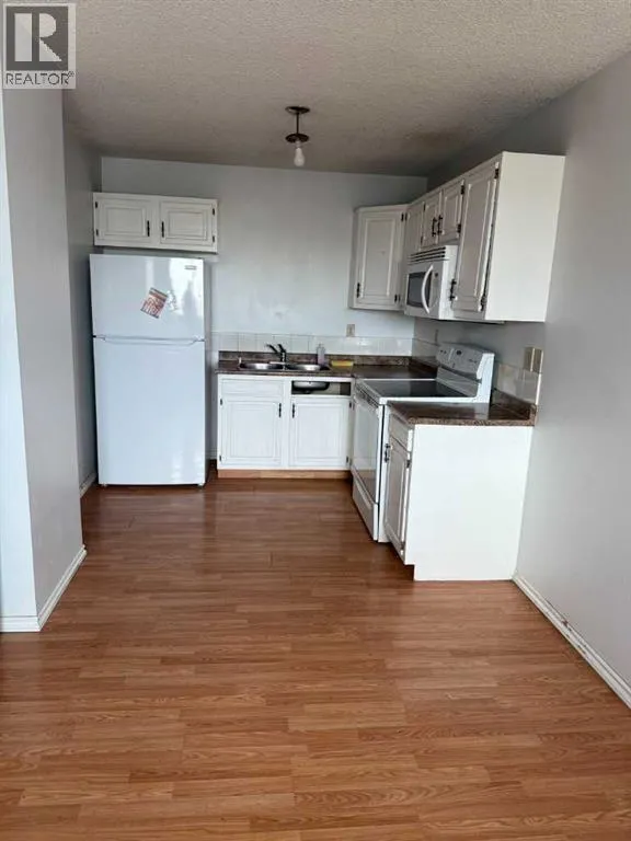 38, 4769 Hubalta Road SE
