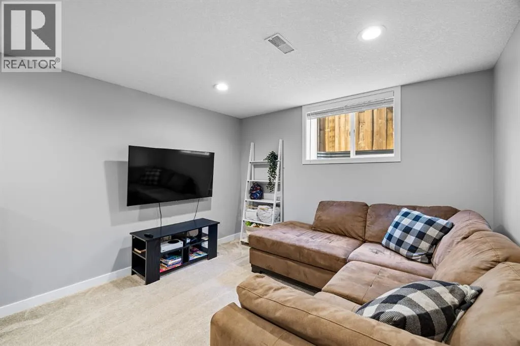 30 Coleridge Road NW