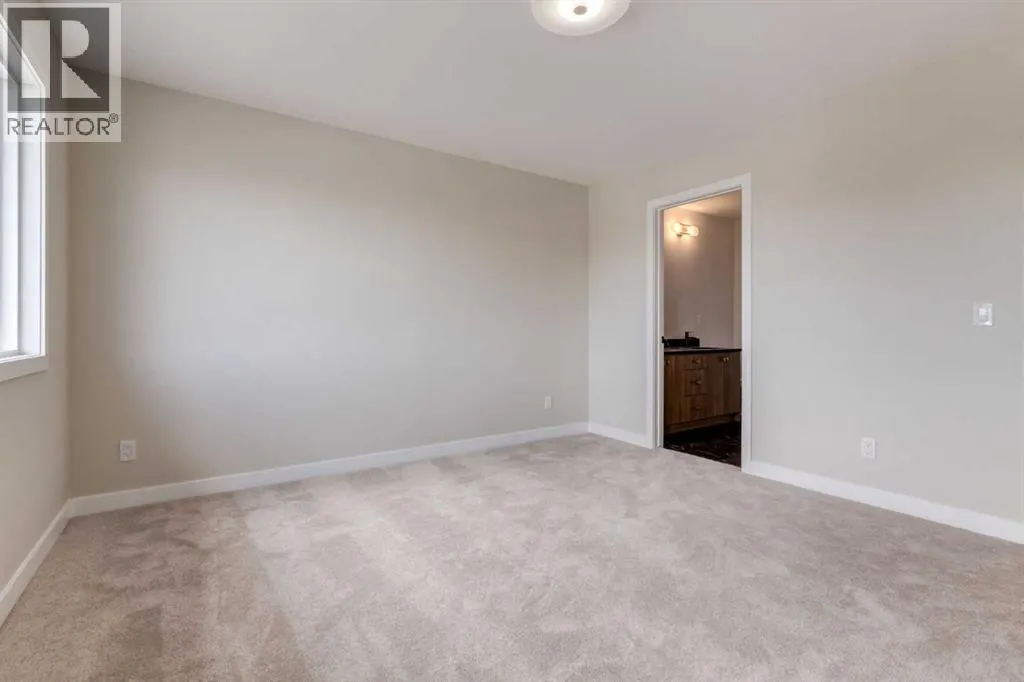 82 Agate Road