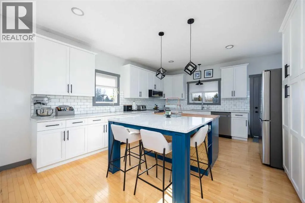 275 Woodward Lane