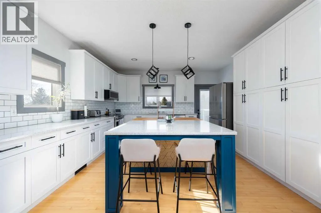 275 Woodward Lane