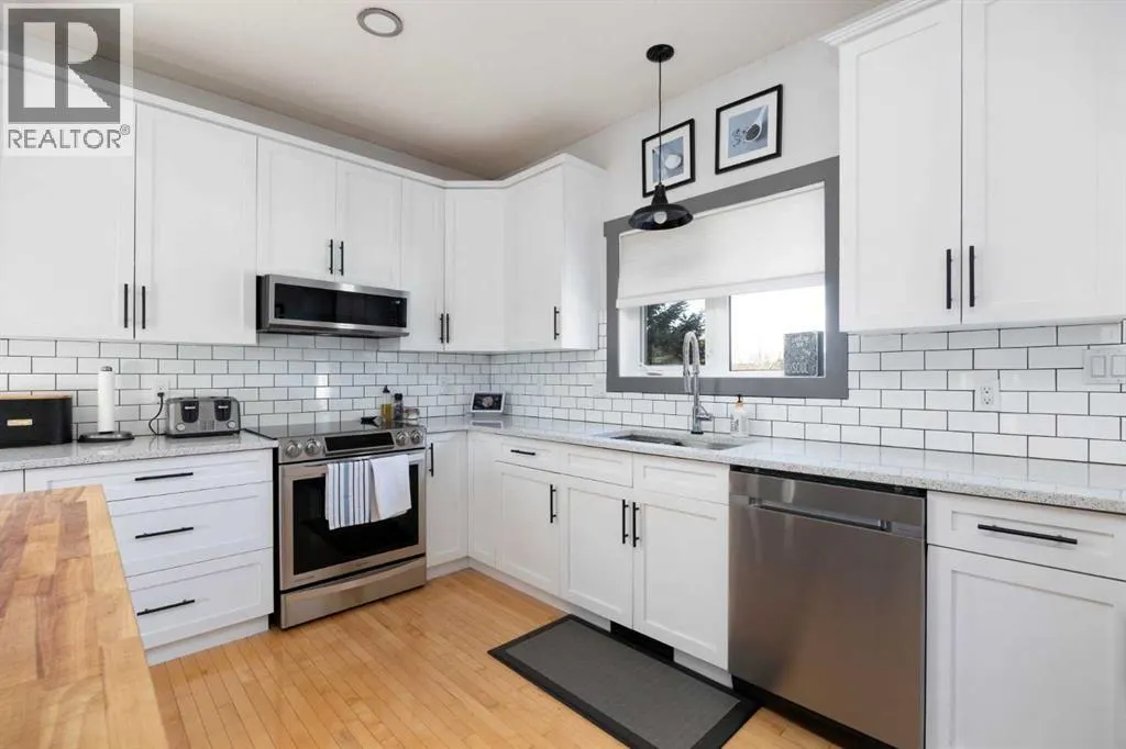 275 Woodward Lane