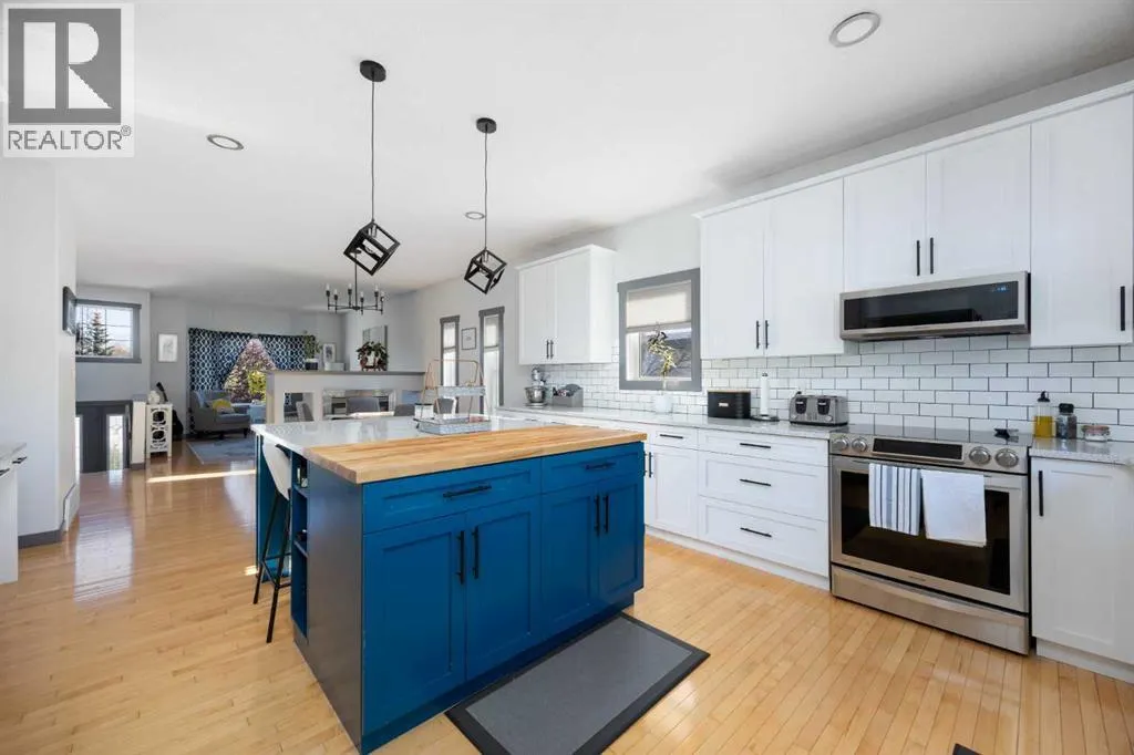 275 Woodward Lane