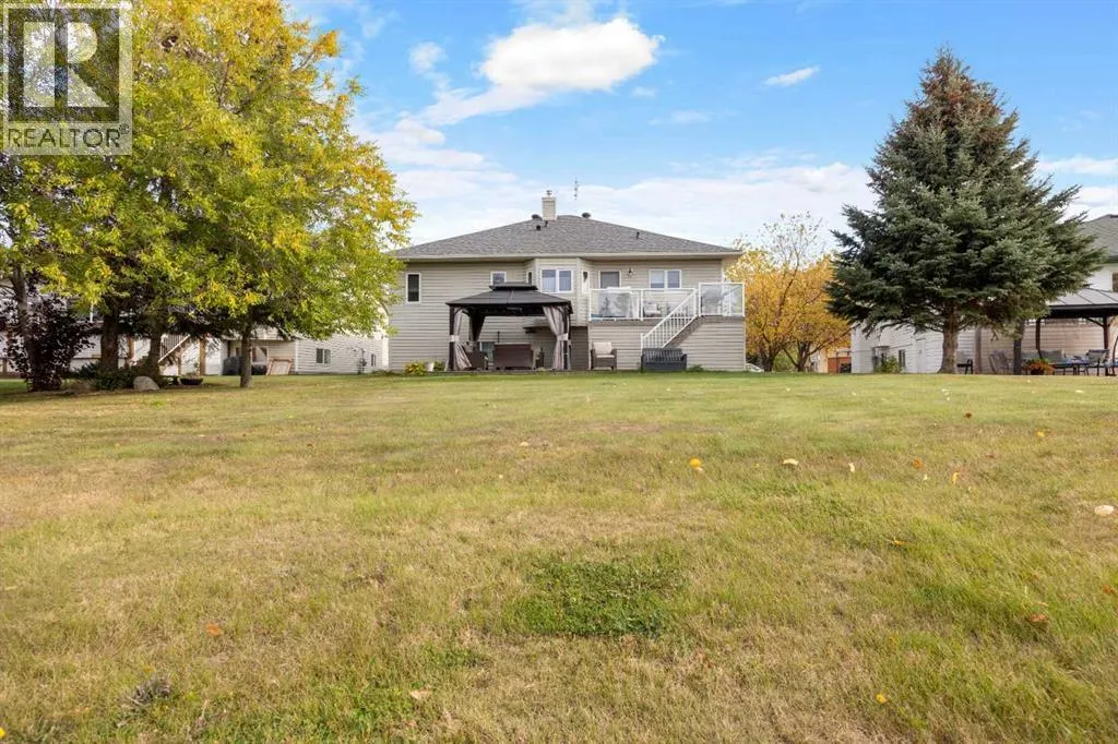 275 Woodward Lane