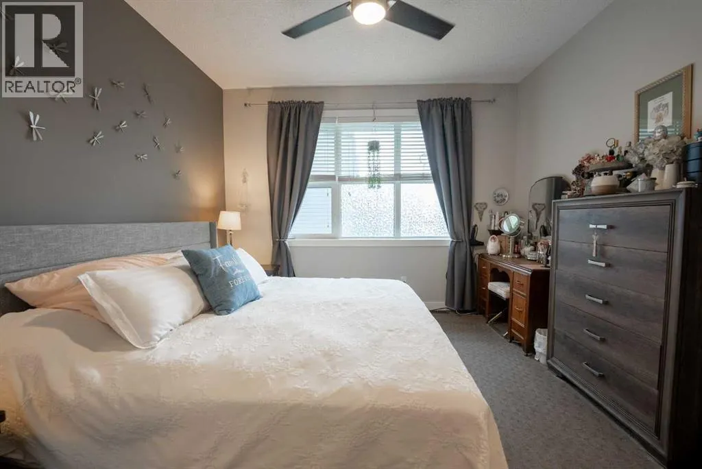 4, 59 Aquitania Circle W