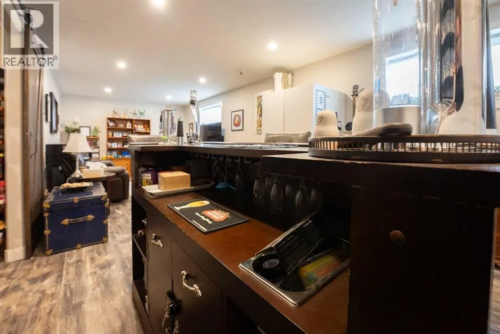 4, 59 Aquitania Circle W