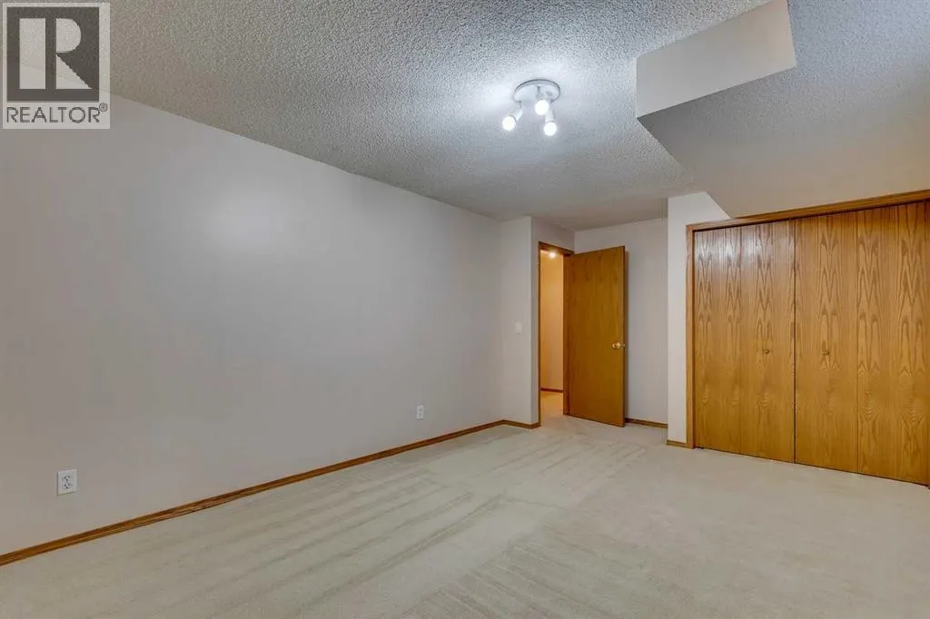 372 Millrise Drive SW