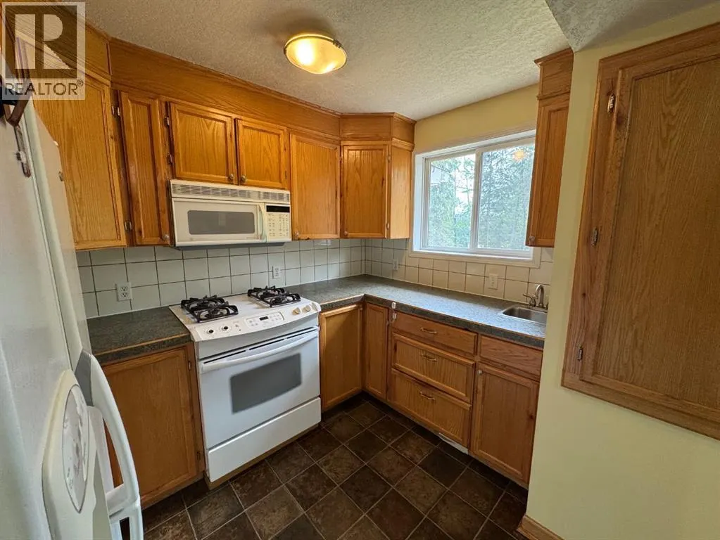 126 Community Lane