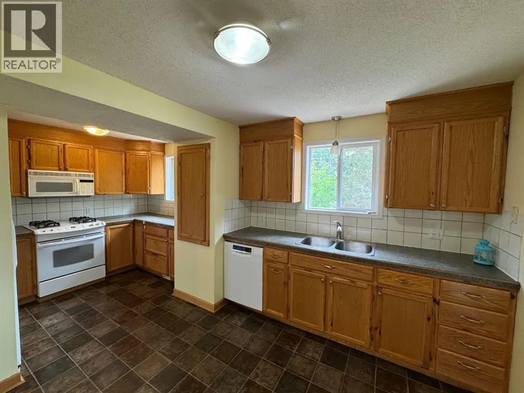 126 Community Lane