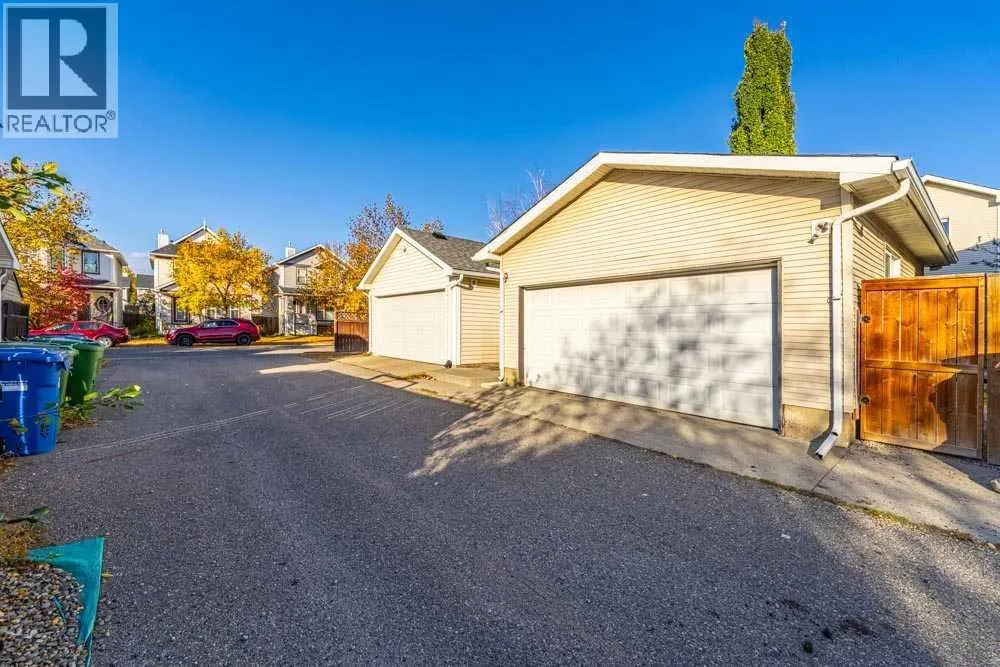 142 Prestwick Crescent SE
