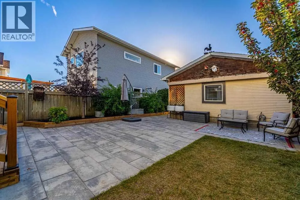 142 Prestwick Crescent SE