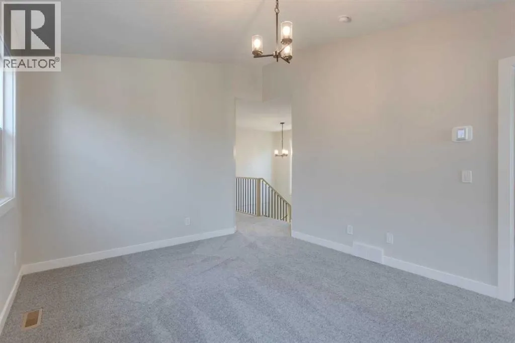 11 Lewiston View NE