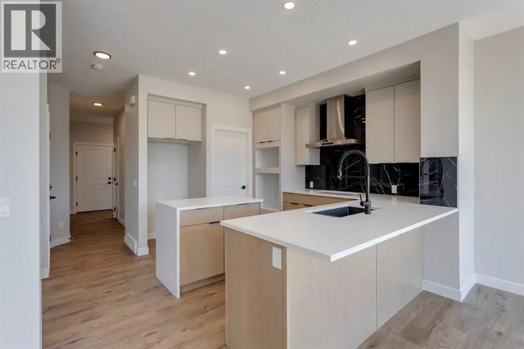 11 Lewiston View NE