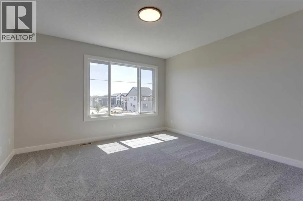 11 Lewiston View NE