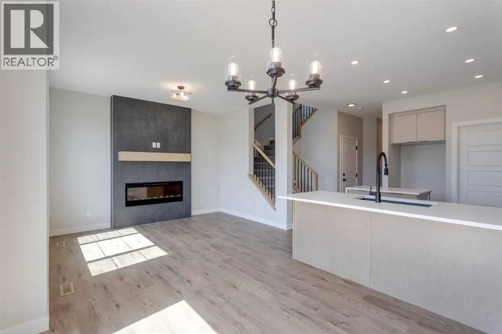 11 Lewiston View NE